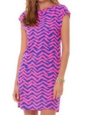 LILLY PULITZER Pout Pink Get Lucky Cap Sleeve Robyn T-shirt Dress Size Small